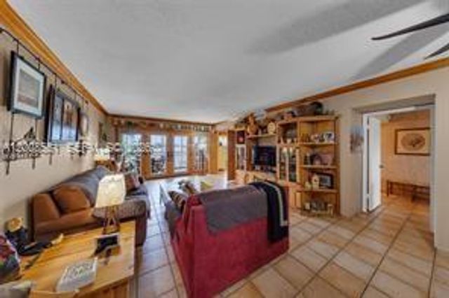 3050 NE 48th Ct 405, Lighthouse Point, FL 33064