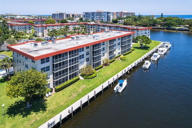 3050 NE 48th Ct 405, Lighthouse Point, FL 33064