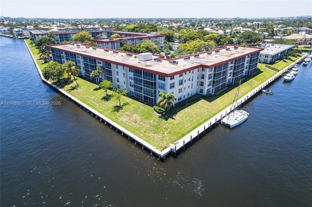 3050 NE 48th Ct 405, Lighthouse Point, FL 33064