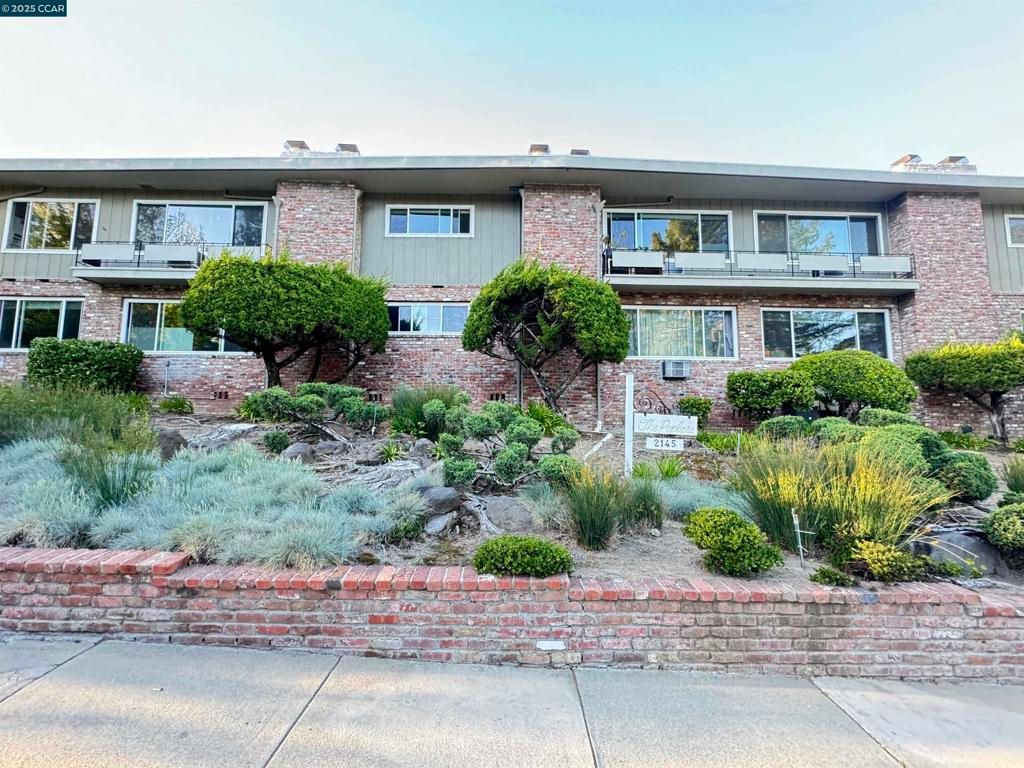 2145 Donald Dr 1, Moraga, CA 94556