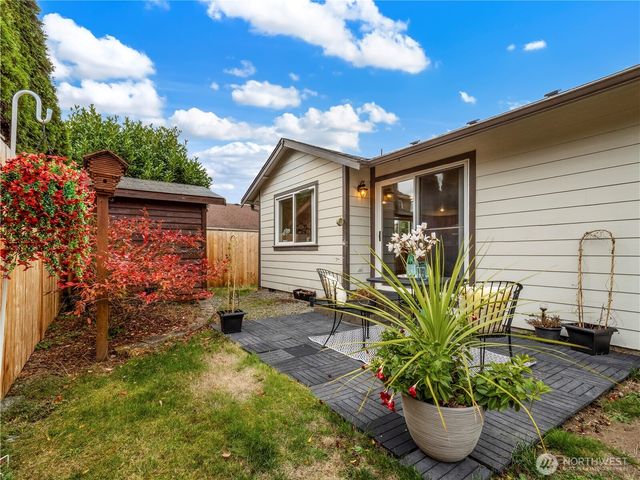 5928 SE Beltway Loop, Lacey, WA 98513