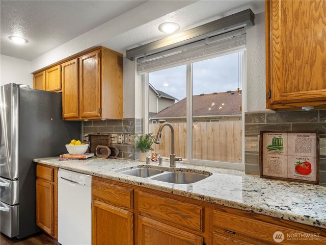5928 SE Beltway Loop, Lacey, WA 98513