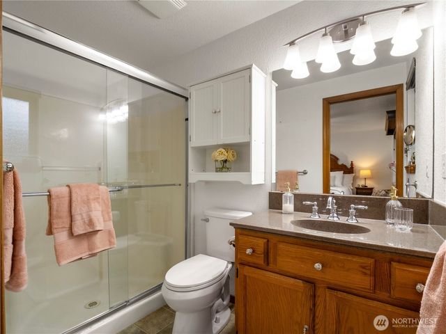 5928 SE Beltway Loop, Lacey, WA 98513