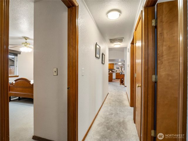 5928 SE Beltway Loop, Lacey, WA 98513