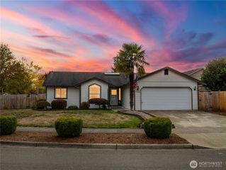 5928 SE Beltway Loop, Lacey, WA 98513