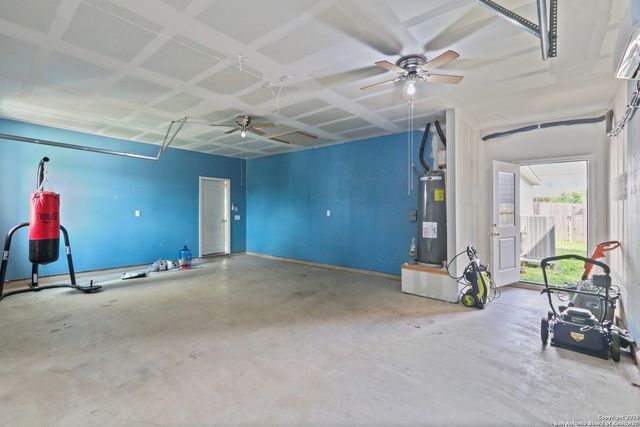881 bunton reserve, Kyle, TX 78640