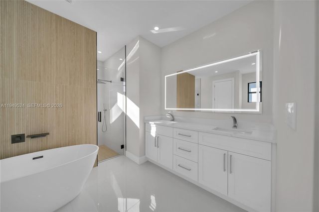 2219 SURFSIDE BLVD, Cape Coral, FL 33991