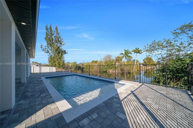 2219 SURFSIDE BLVD, Cape Coral, FL 33991