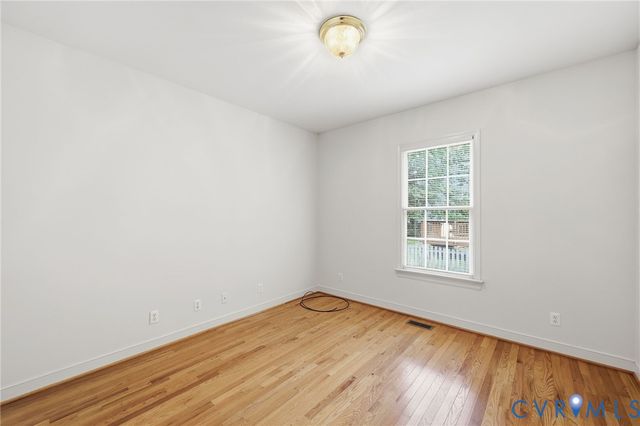 9378 Windsor Shade Dr, Mechanicsville, VA 23116
