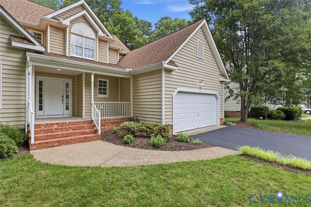 9378 Windsor Shade Dr, Mechanicsville, VA 23116