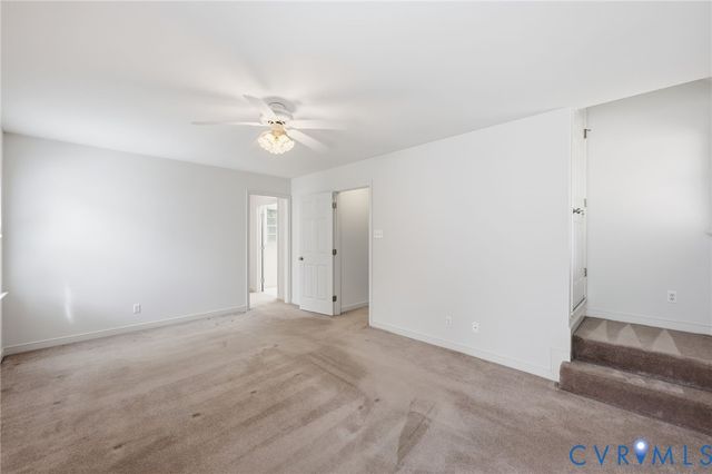 9378 Windsor Shade Dr, Mechanicsville, VA 23116