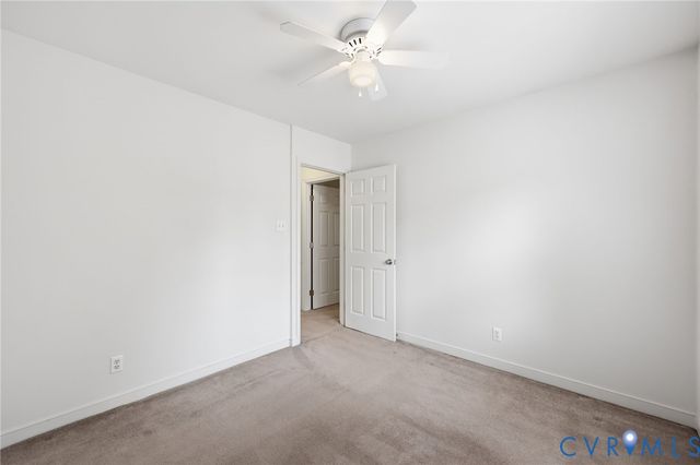 9378 Windsor Shade Dr, Mechanicsville, VA 23116