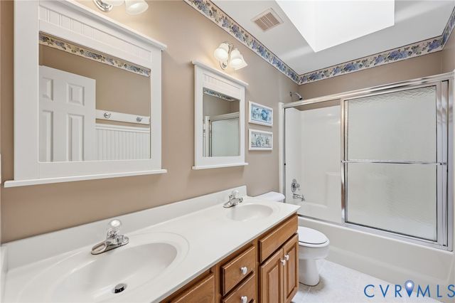 9378 Windsor Shade Dr, Mechanicsville, VA 23116