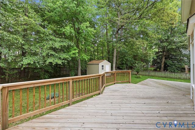 9378 Windsor Shade Dr, Mechanicsville, VA 23116