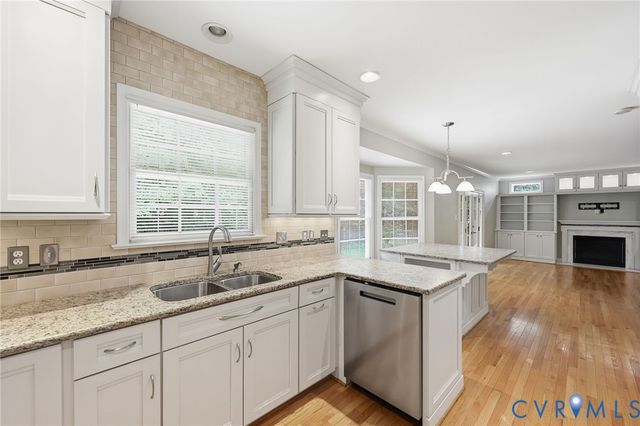 9378 Windsor Shade Dr, Mechanicsville, VA 23116