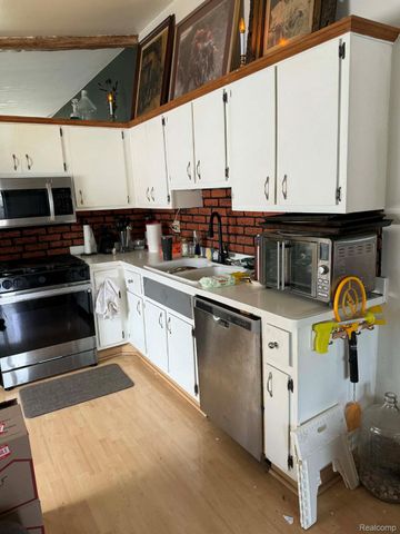 32136 Mount Vernon Road, Brownstown Charter Township, MI 48173