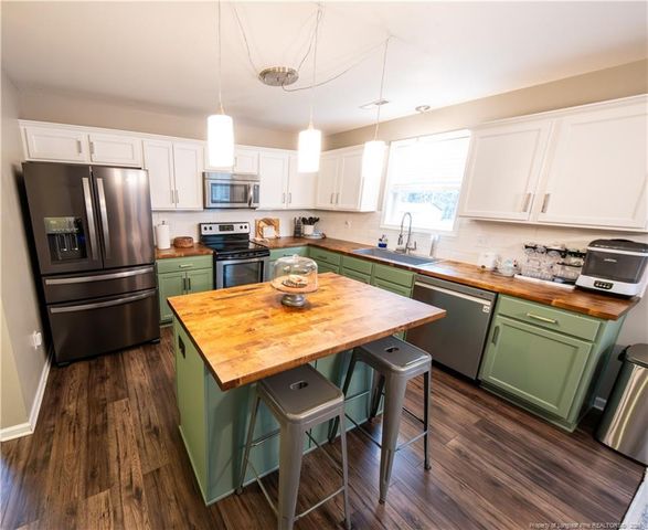 622 Omaha Drive, Broadway, NC 27505
