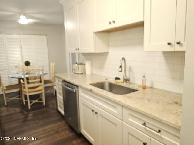 2444 BLUFFTON Drive, Jacksonville, FL 32224