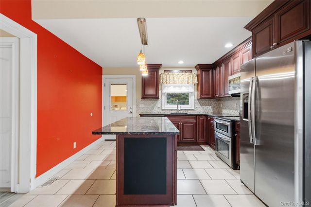81 Steuben Boulevard, Nesconset, NY 11767
