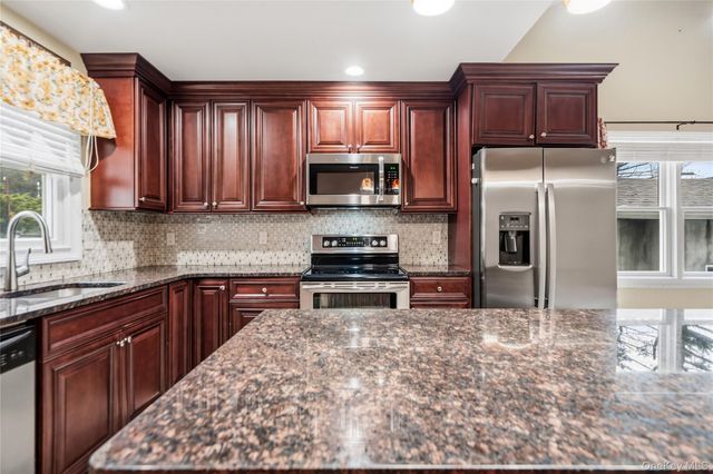 81 Steuben Boulevard, Nesconset, NY 11767
