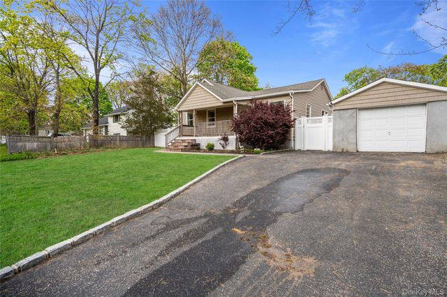 81 Steuben Boulevard, Nesconset, NY 11767
