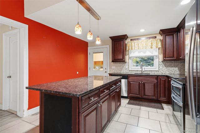 81 Steuben Boulevard, Nesconset, NY 11767