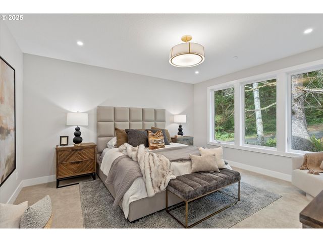 780 MONICA Ct, Cannon Beach, OR 97110