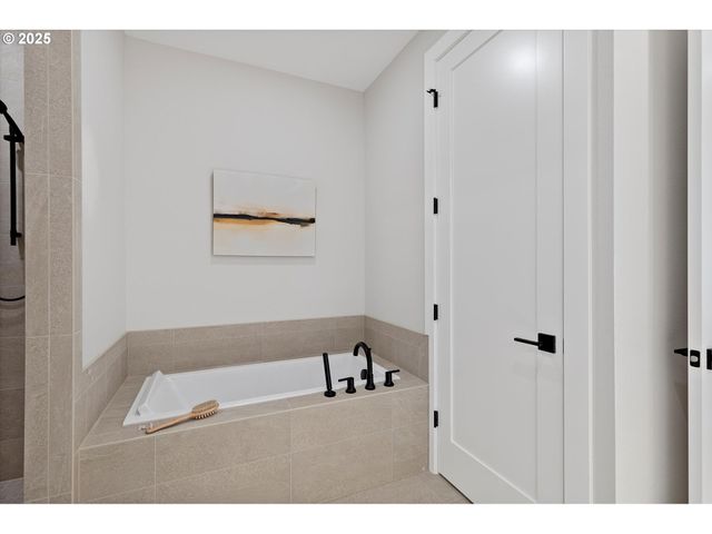 780 MONICA Ct, Cannon Beach, OR 97110