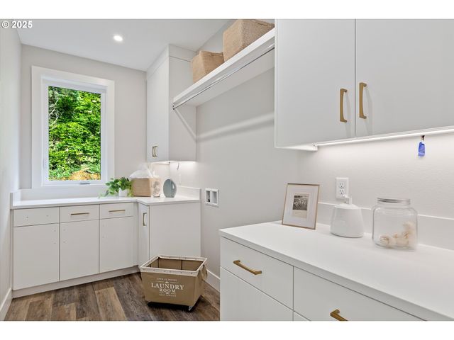 780 MONICA Ct, Cannon Beach, OR 97110