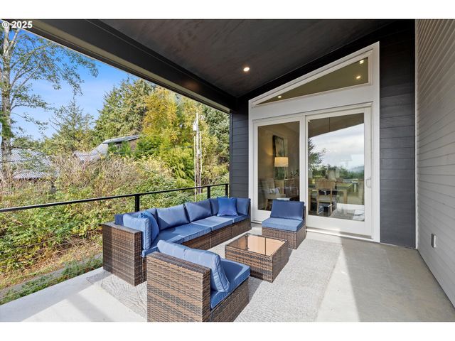 780 MONICA Ct, Cannon Beach, OR 97110