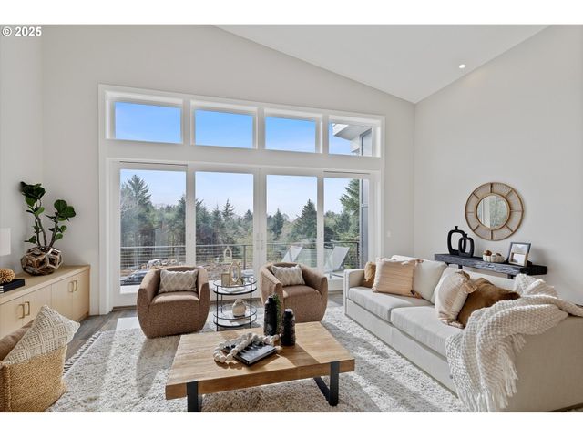 780 MONICA Ct, Cannon Beach, OR 97110