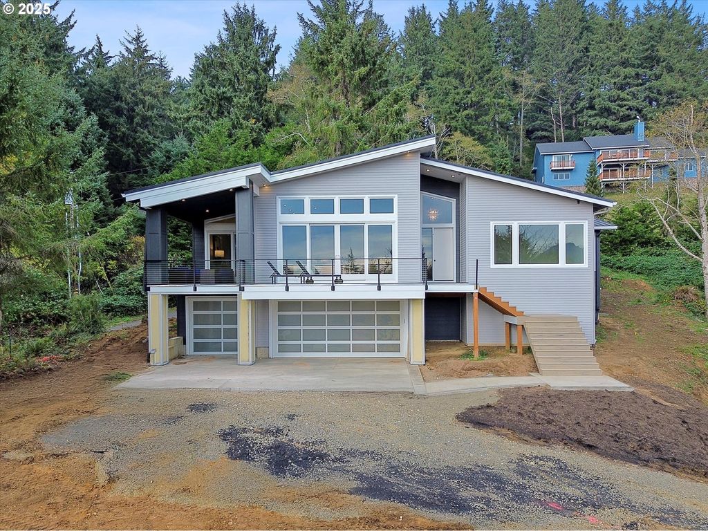 780 MONICA Ct, Cannon Beach, OR 97110