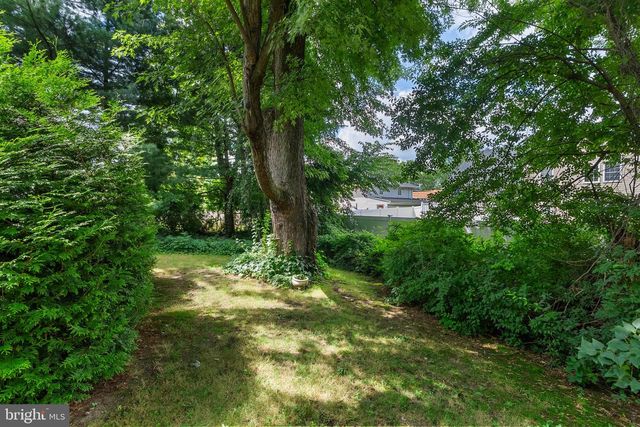 225 CAMBRIDGE RD, Cherry Hill, NJ 08034