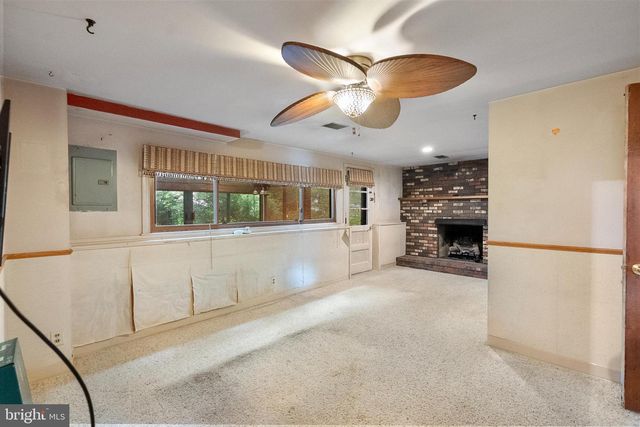 225 CAMBRIDGE RD, Cherry Hill, NJ 08034
