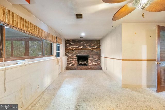 225 CAMBRIDGE RD, Cherry Hill, NJ 08034