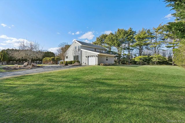 39 Tanners Neck Lane, Westhampton, NY 11977