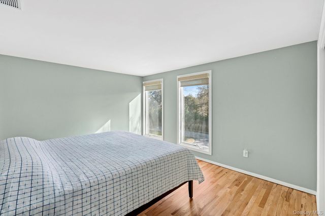 39 Tanners Neck Lane, Westhampton, NY 11977