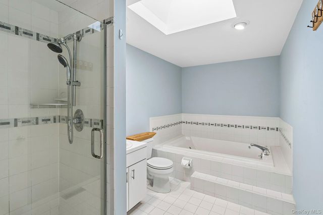 39 Tanners Neck Lane, Westhampton, NY 11977