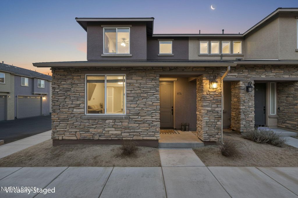 974 W End Street, Carson City, NV 89701