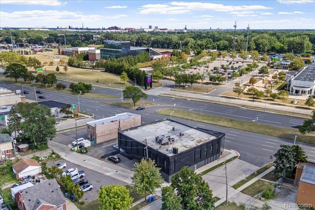 16030 Michigan Avenue, Dearborn, MI 48126