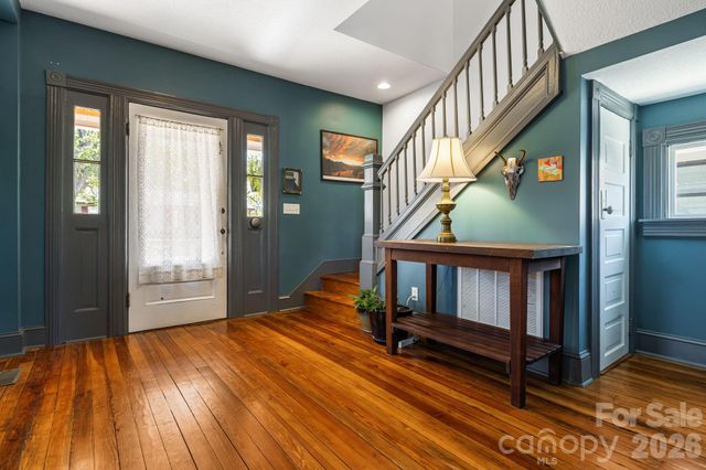 17 Ora Street, Asheville, NC 28801
