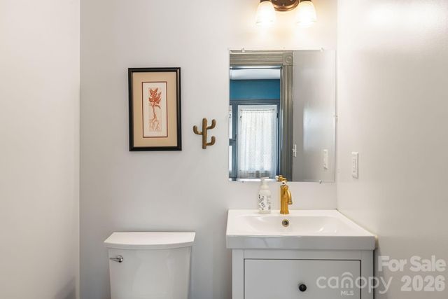 17 Ora Street, Asheville, NC 28801
