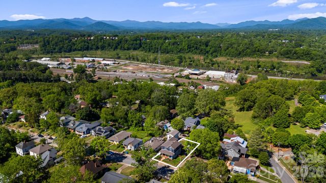 17 Ora Street, Asheville, NC 28801