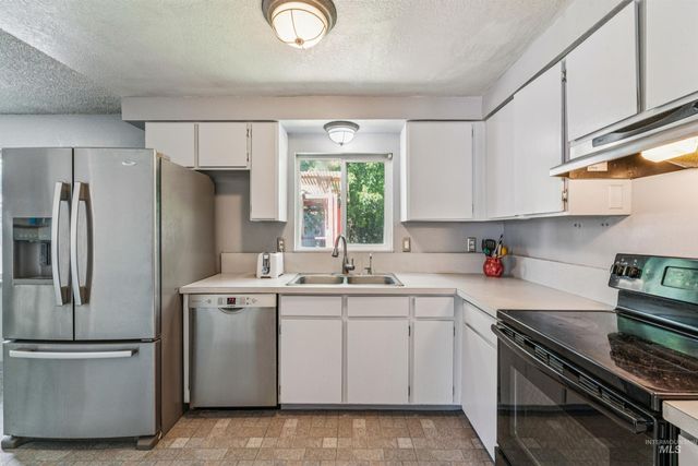 6565 S Southdale Ave, Boise, ID 83709