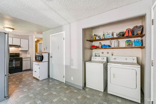 6565 S Southdale Ave, Boise, ID 83709