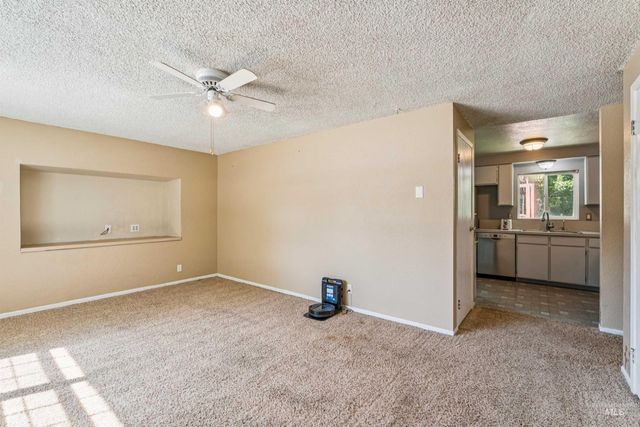 6565 S Southdale Ave, Boise, ID 83709