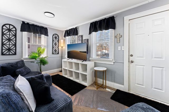 1842 Arlington Avenue E, Saint Paul, MN 55119