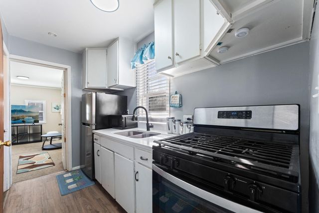 1842 Arlington Avenue E, Saint Paul, MN 55119