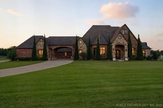 17524 S 71st East Avenue, Bixby, OK 74008