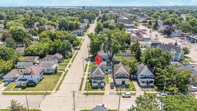 23 E MELVIN AVENUE, Oshkosh, WI 54901